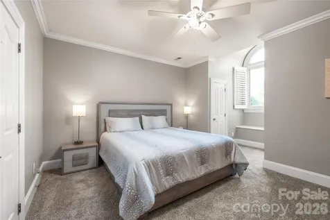 5400 Challisford Lane Charlotte NC 28226