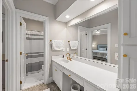 5400 Challisford Lane Charlotte NC 28226