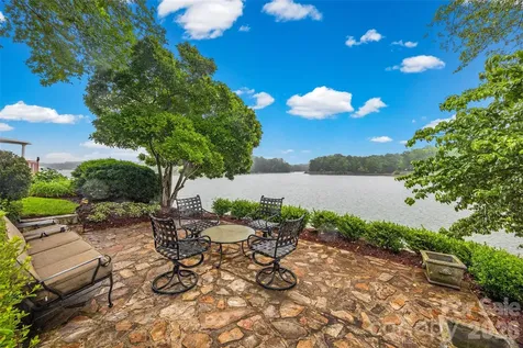 15901 Riverpointe Drive Charlotte NC 28278
