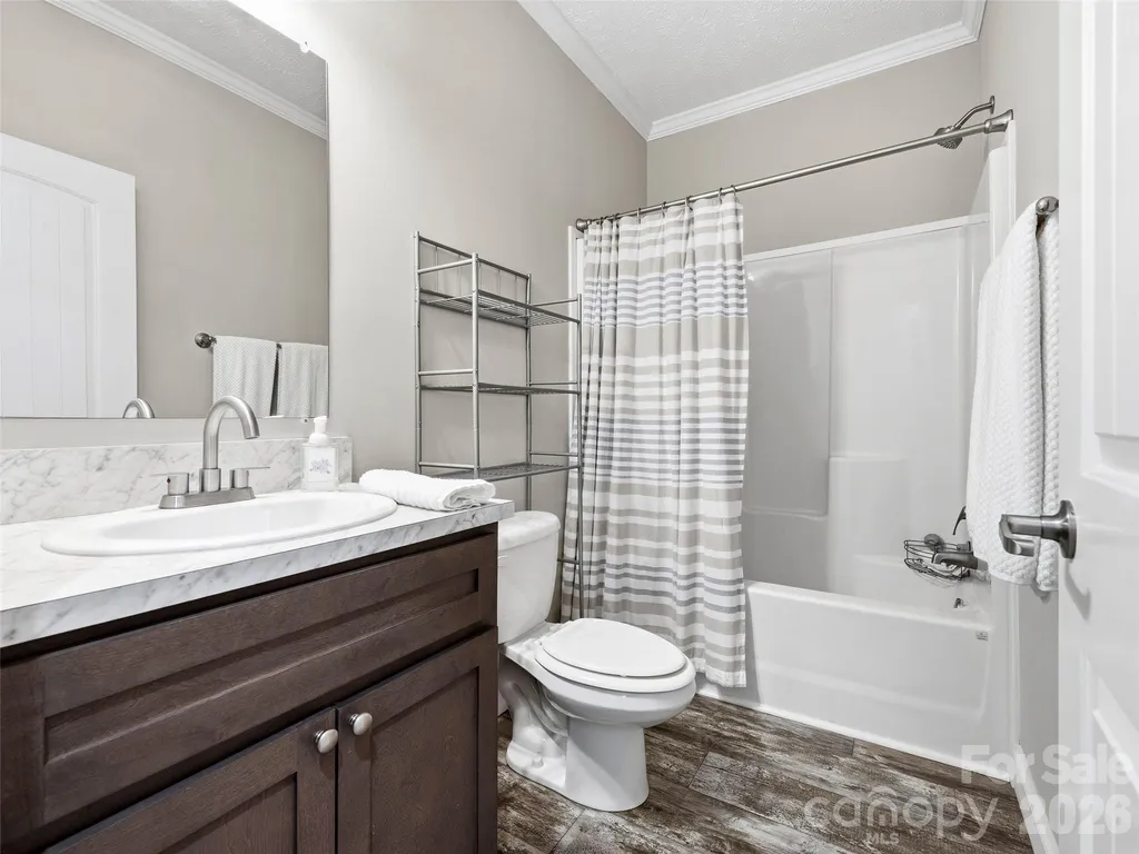 64 Drexel Road Hendersonville NC 28739