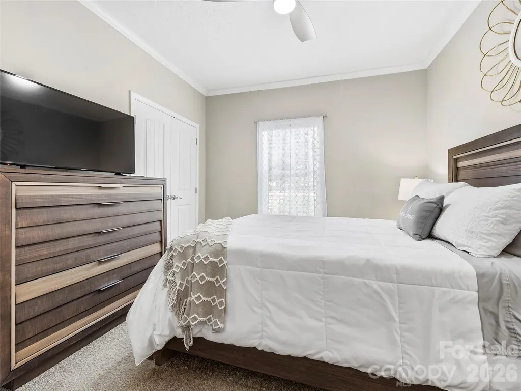 64 Drexel Road Hendersonville NC 28739