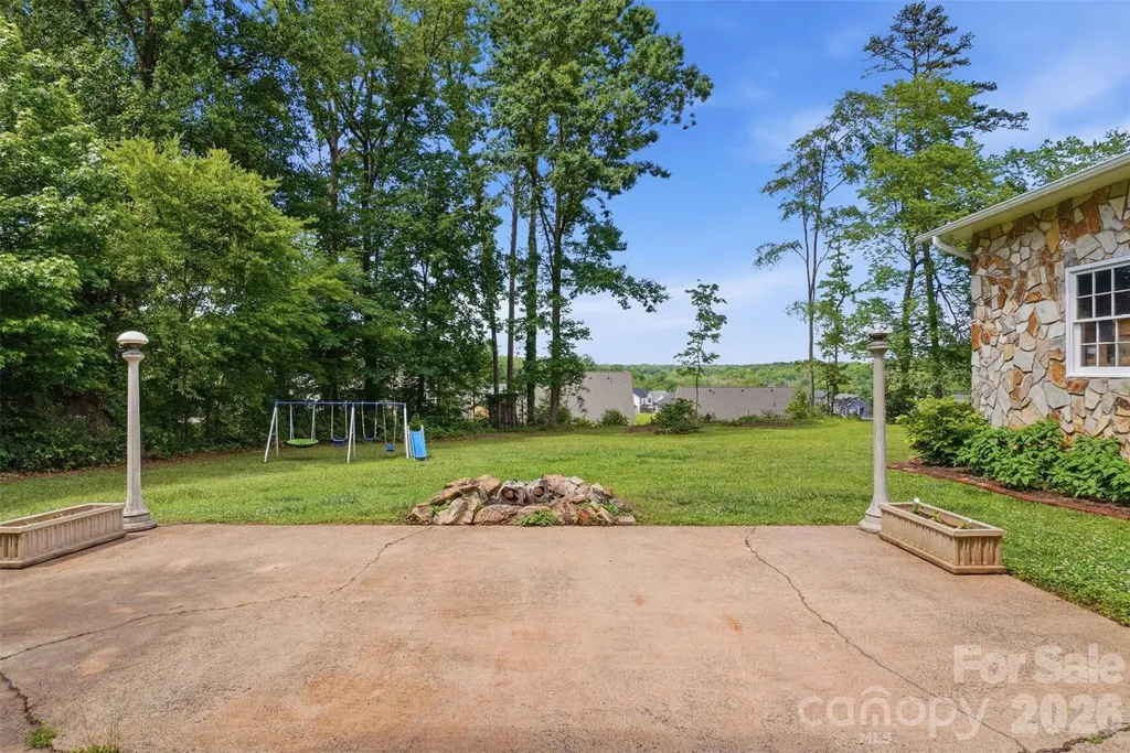 2848 Walter Drive NW Concord NC 28027