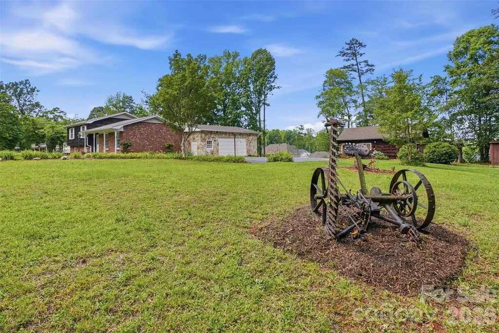 2848 Walter Drive NW Concord NC 28027