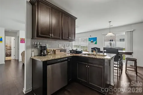 8515 Mansell Court Charlotte NC 28215