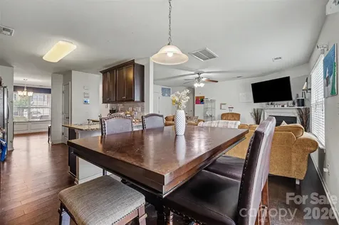 8515 Mansell Court Charlotte NC 28215