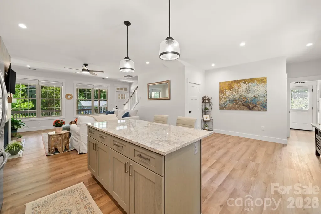 445 Governors View Road Asheville NC 28805