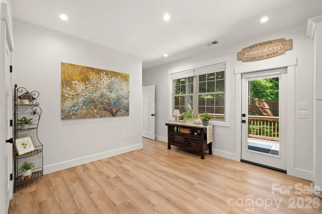 445 Governors View Road Asheville NC 28805