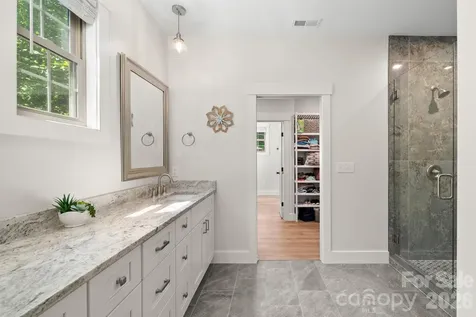 445 Governors View Road Asheville NC 28805