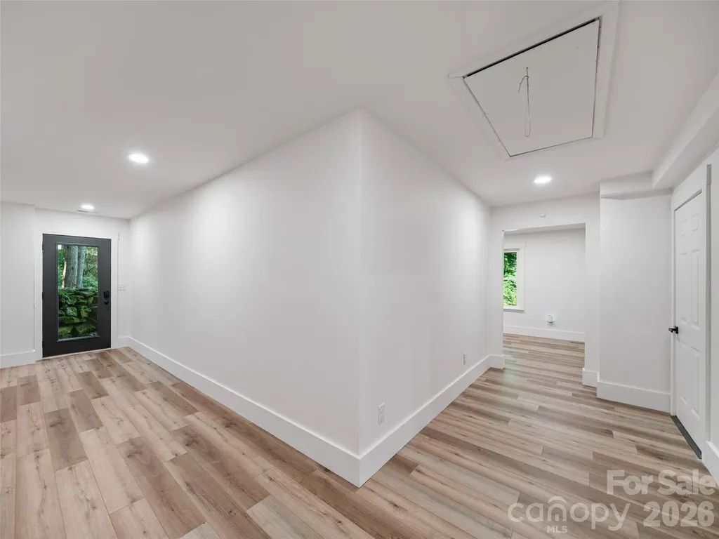 81 Summer Trees Lane Burnsville NC 28714