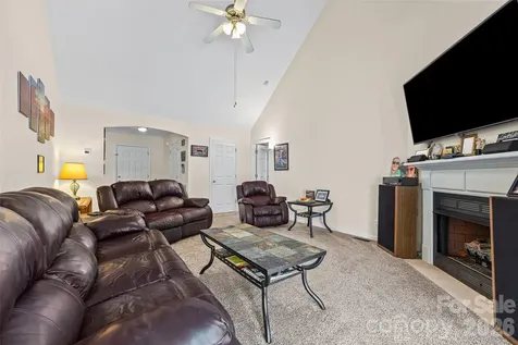 509 Kittiewake Lane Clover SC 29710