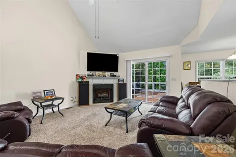 509 Kittiewake Lane Clover SC 29710