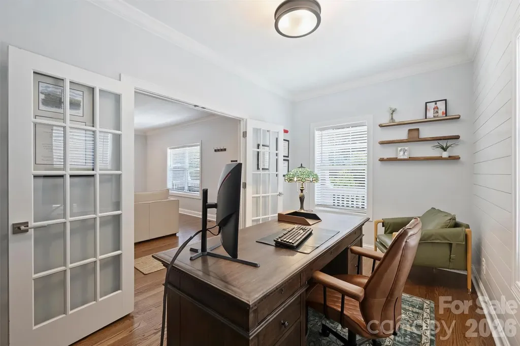 1617 Hawthorne Lane Charlotte NC 28205