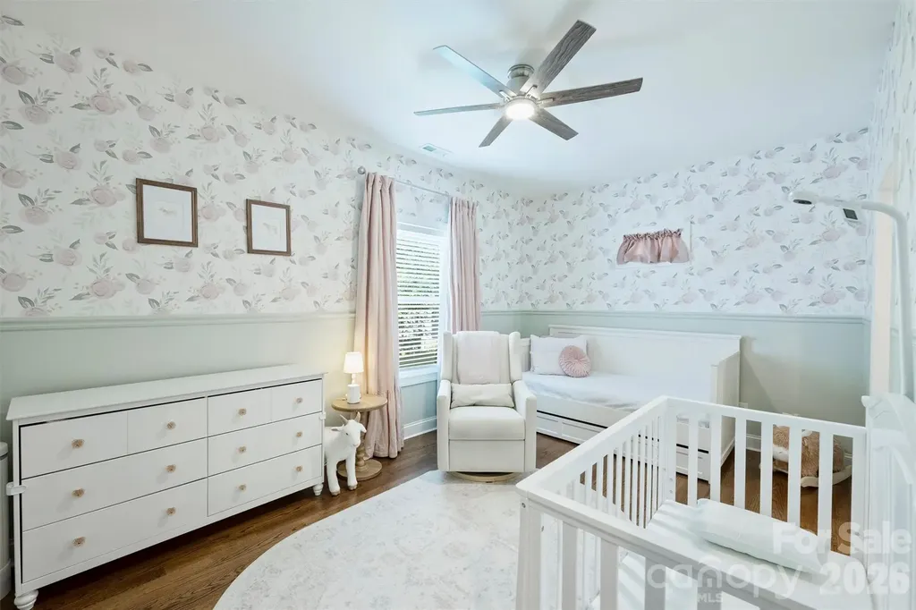 1617 Hawthorne Lane Charlotte NC 28205