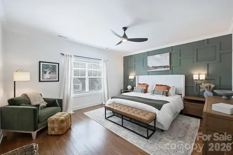 1617 Hawthorne Lane Charlotte NC 28205