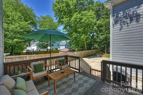 1617 Hawthorne Lane Charlotte NC 28205