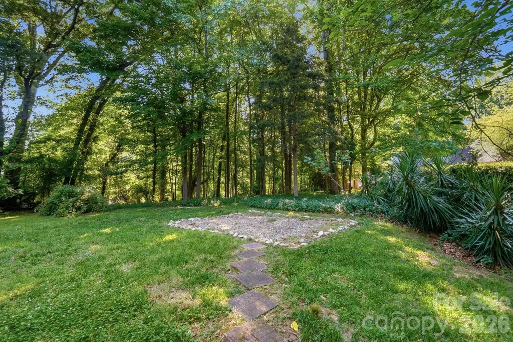 7045 Burlwood Road Charlotte NC 28211