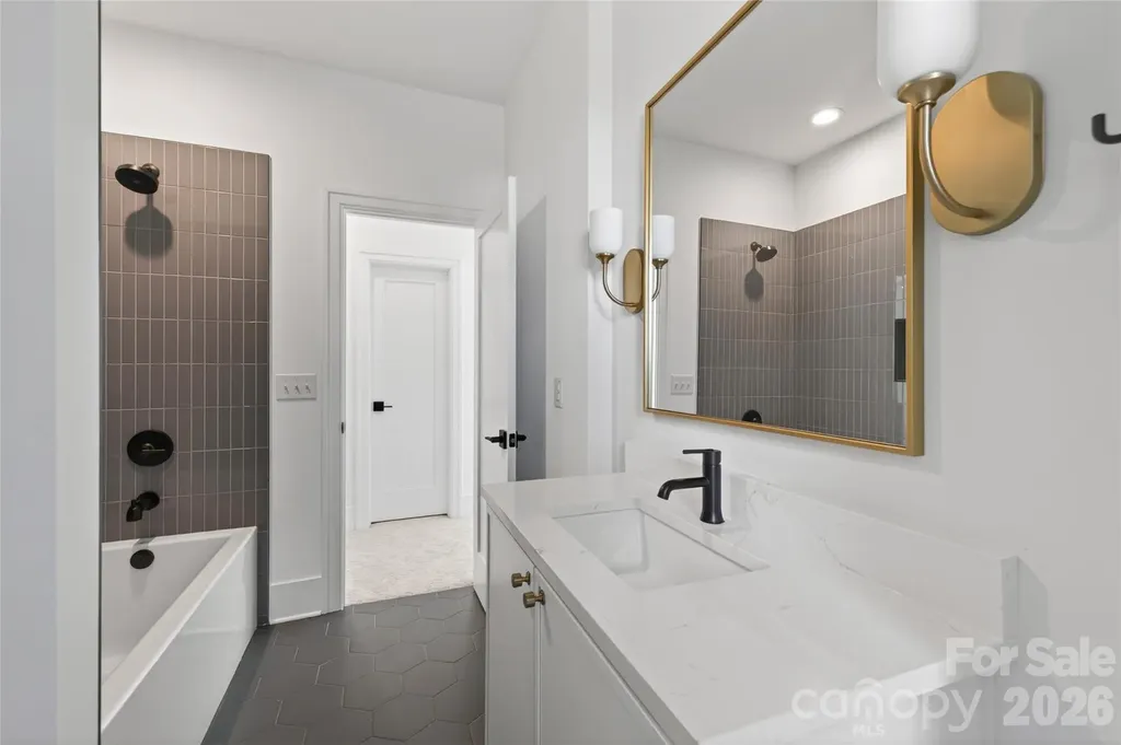 408 Dover Avenue Charlotte NC 28209
