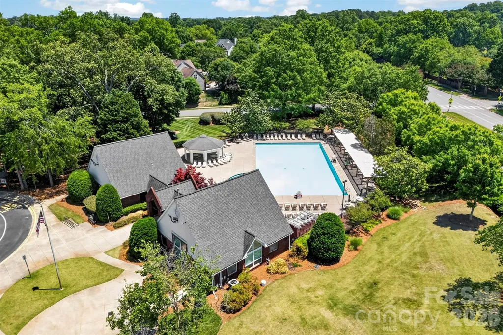 7618 Wingmont Drive Charlotte NC 28269