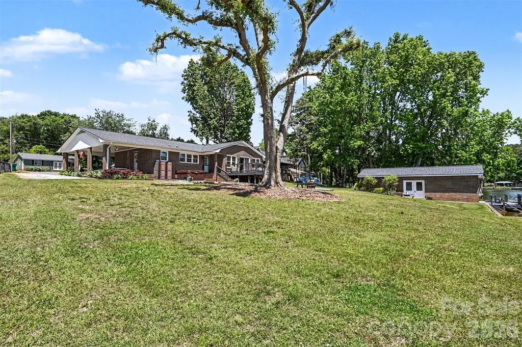198 Vineyard Road Norwood NC 28128