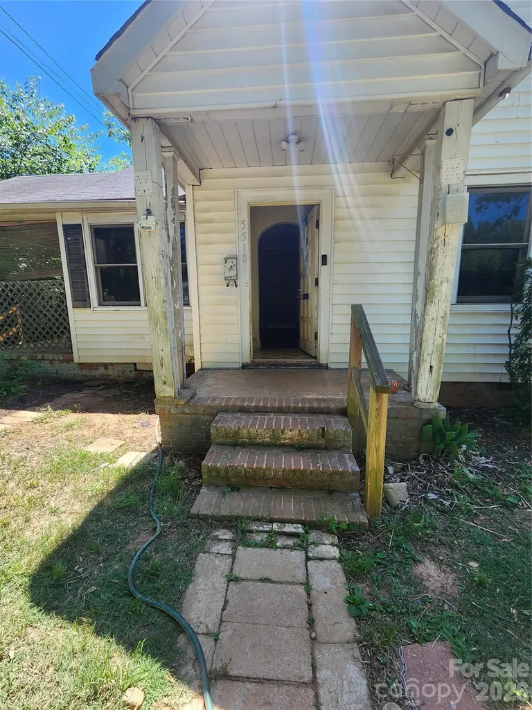 5510 Allen Road E Charlotte NC 28269