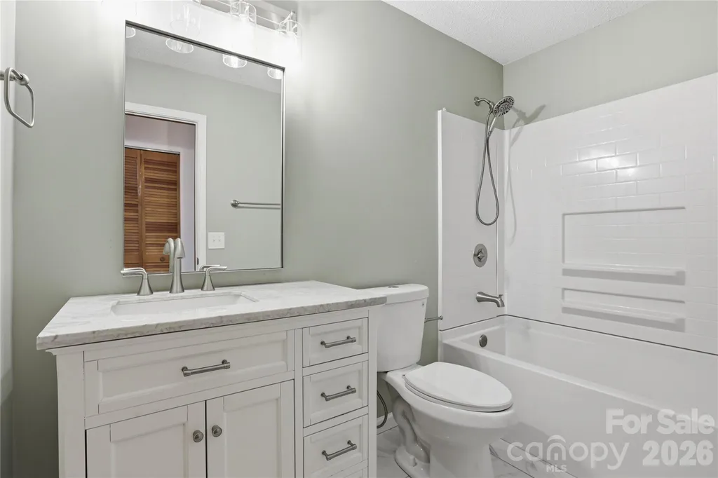 207 Wood Dale Drive Hendersonville NC 28791