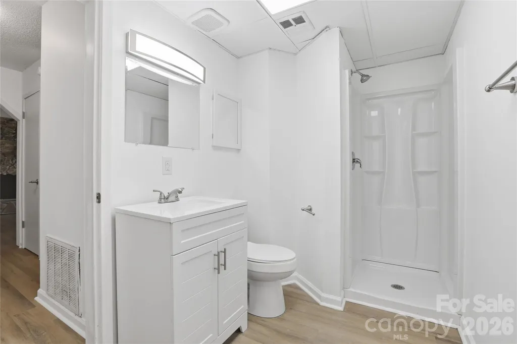 207 Wood Dale Drive Hendersonville NC 28791