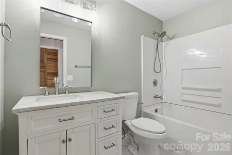 207 Wood Dale Drive Hendersonville NC 28791