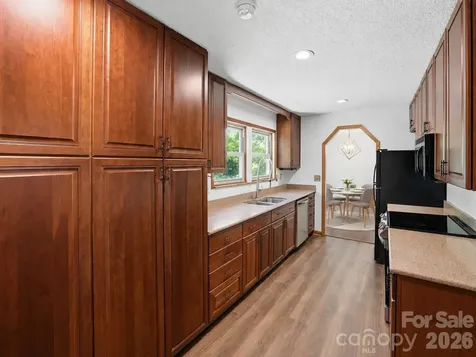 207 Wood Dale Drive Hendersonville NC 28791