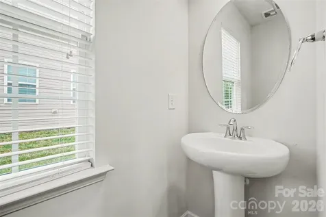 8211 Pamplin Court Charlotte NC 28273