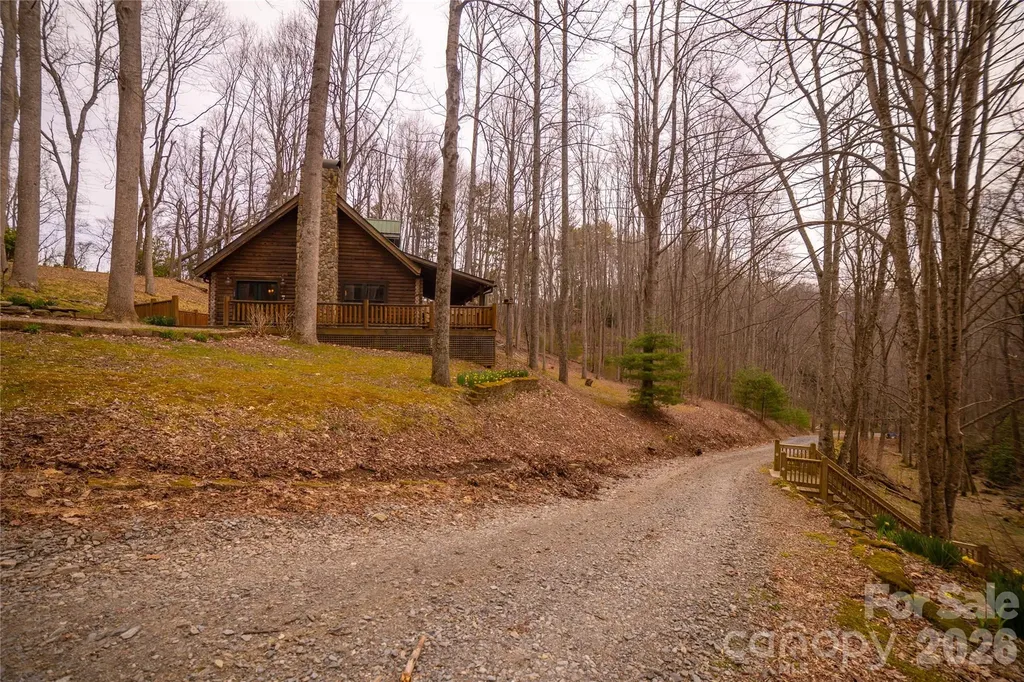 682 Rock House Road Hot Springs NC 28743