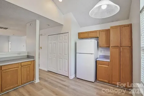 10630 Sleigh Bell Lane Charlotte NC 28216
