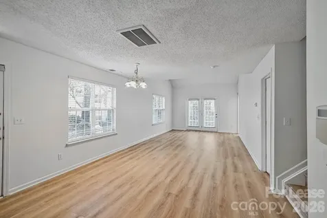 10630 Sleigh Bell Lane Charlotte NC 28216