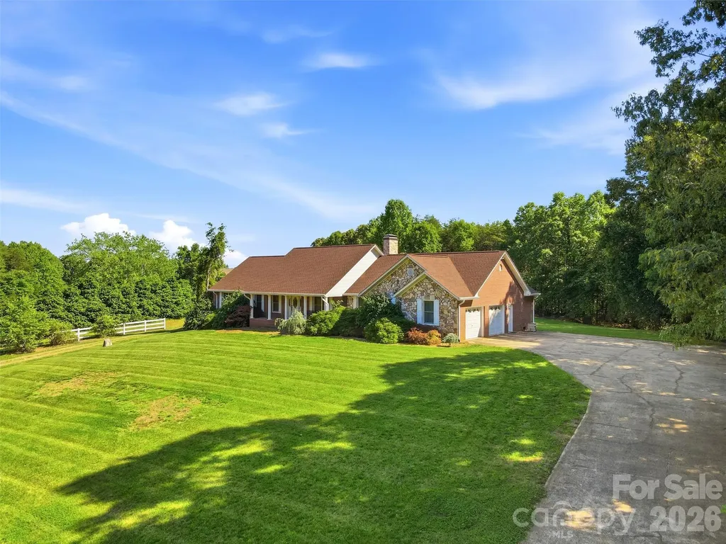 6181 Willowbottom Road Hickory NC 28602