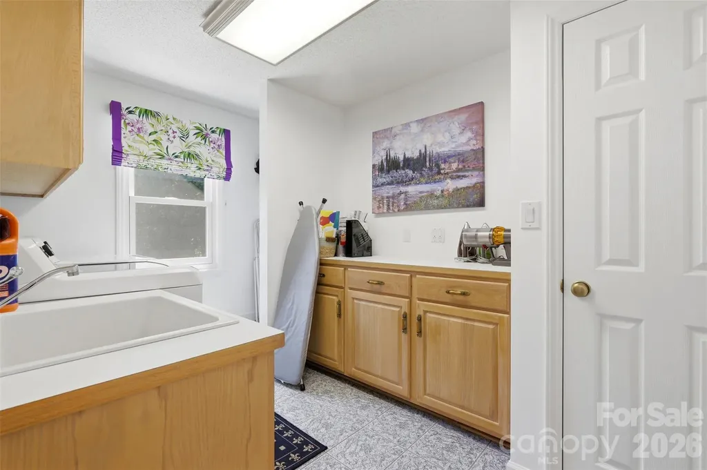6181 Willowbottom Road Hickory NC 28602
