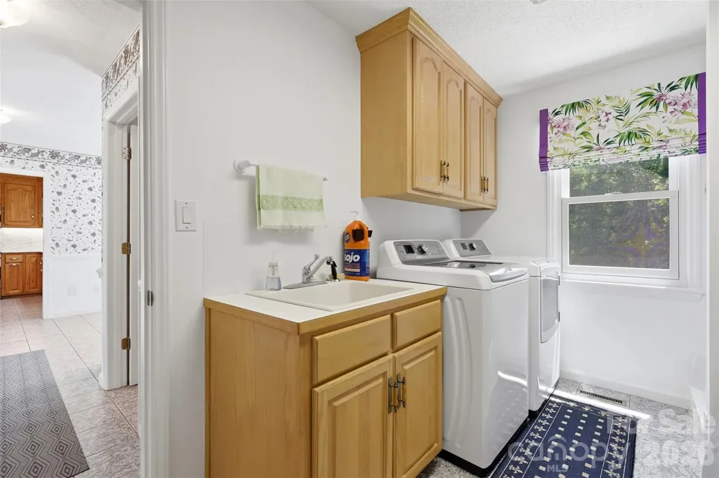 6181 Willowbottom Road Hickory NC 28602