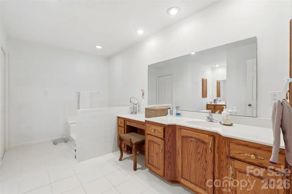 6181 Willowbottom Road Hickory NC 28602