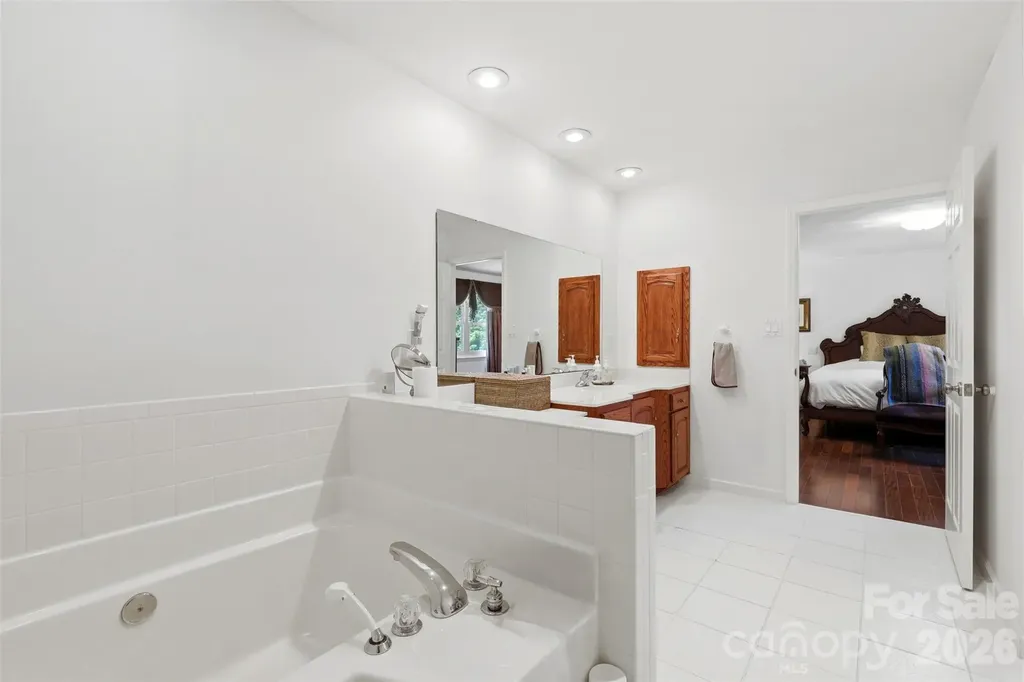 6181 Willowbottom Road Hickory NC 28602