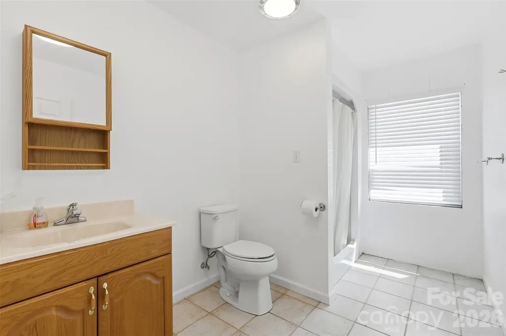 6181 Willowbottom Road Hickory NC 28602