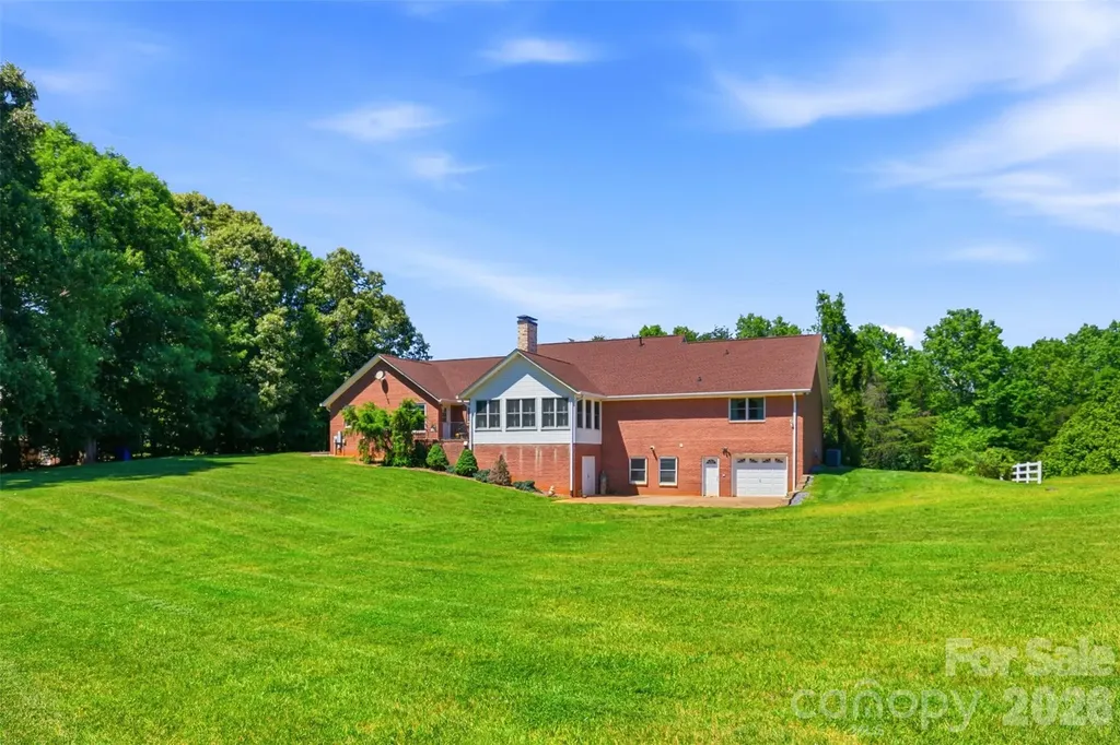 6181 Willowbottom Road Hickory NC 28602