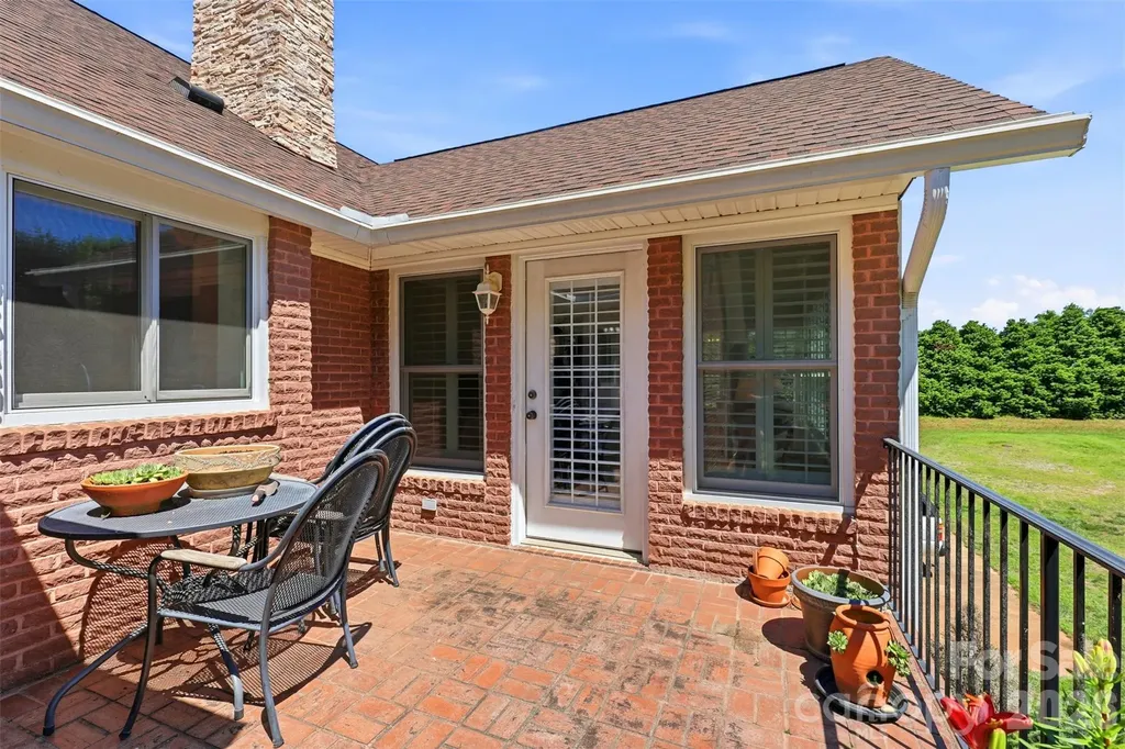 6181 Willowbottom Road Hickory NC 28602