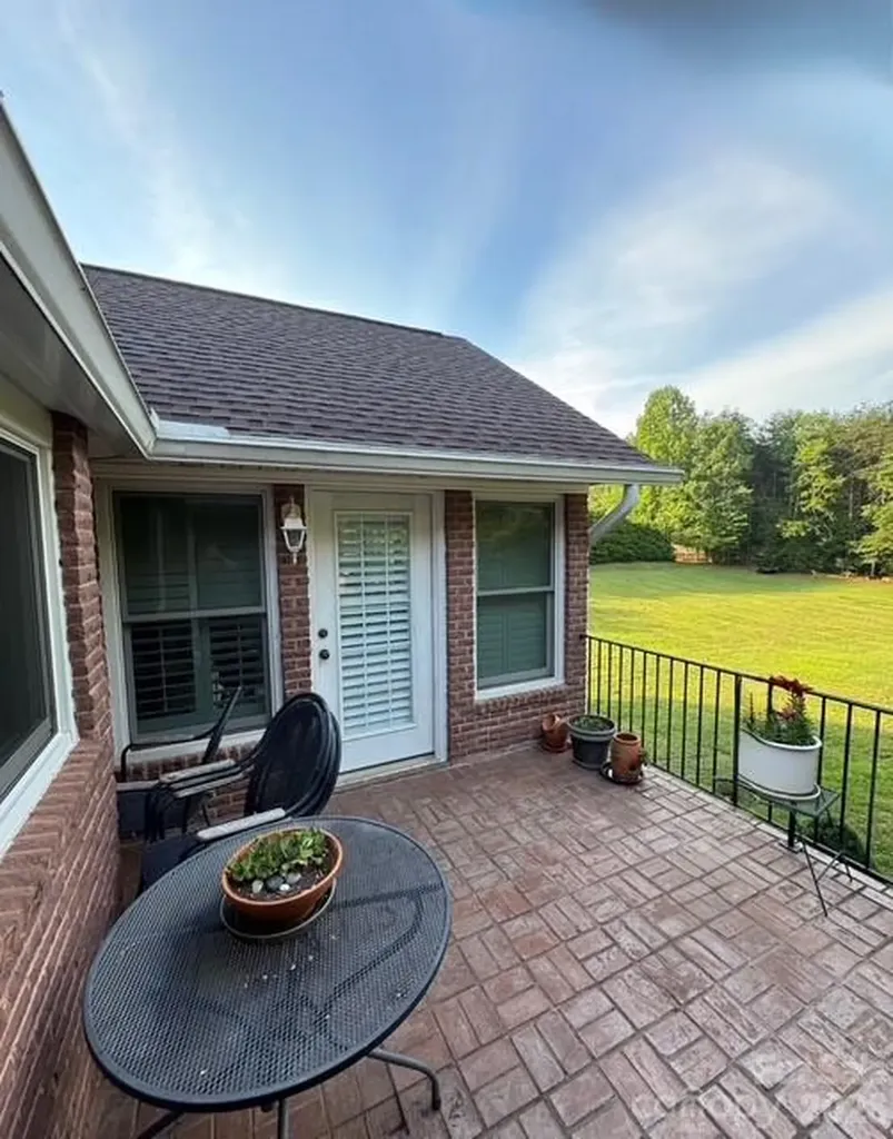 6181 Willowbottom Road Hickory NC 28602