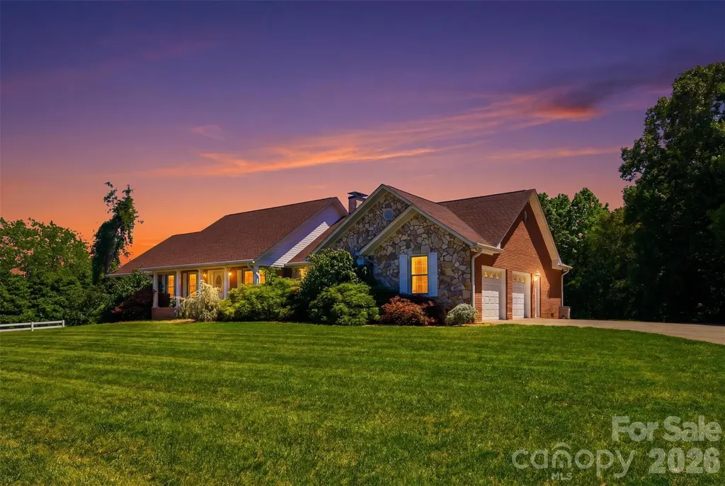 6181 Willowbottom Road Hickory NC 28602