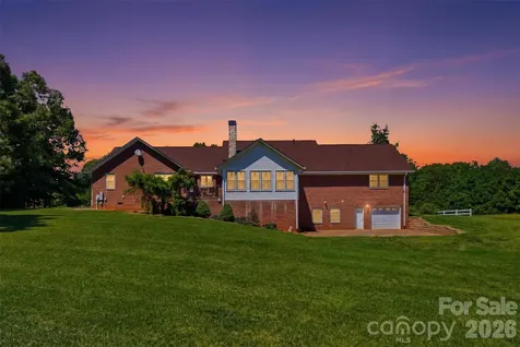 6181 Willowbottom Road Hickory NC 28602