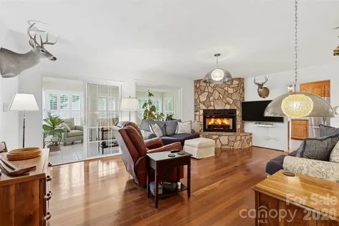 6181 Willowbottom Road Hickory NC 28602
