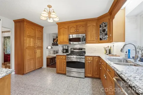 6181 Willowbottom Road Hickory NC 28602