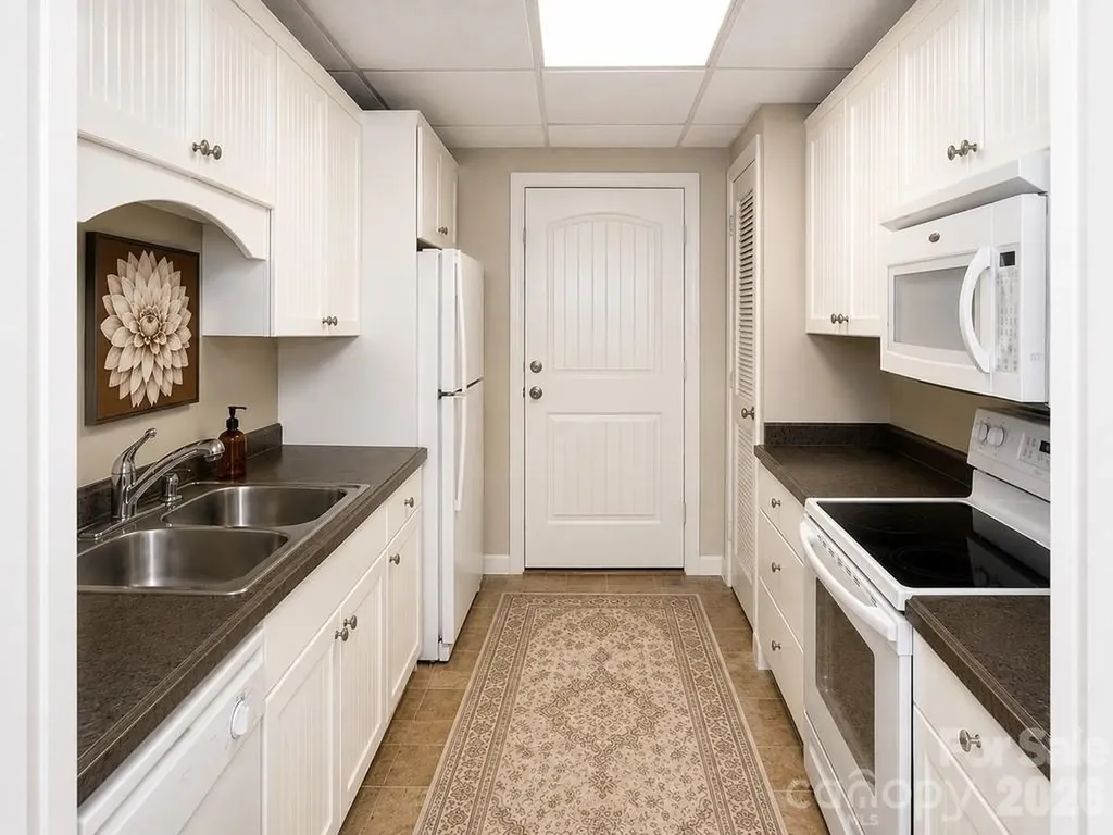 99 Willow Way Hendersonville NC 28739