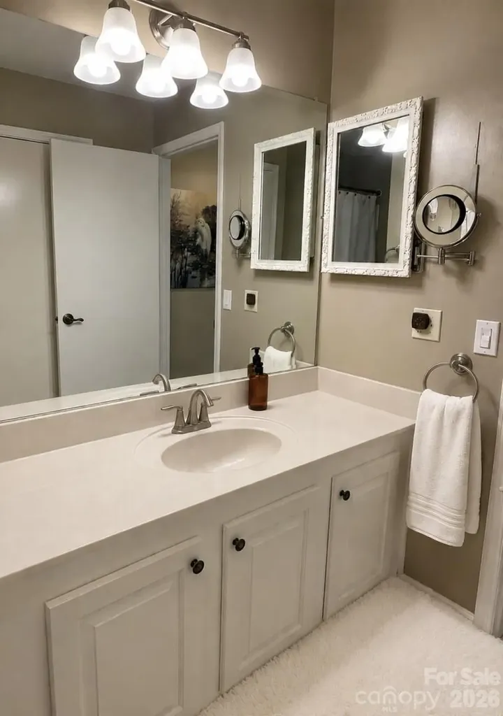99 Willow Way Hendersonville NC 28739