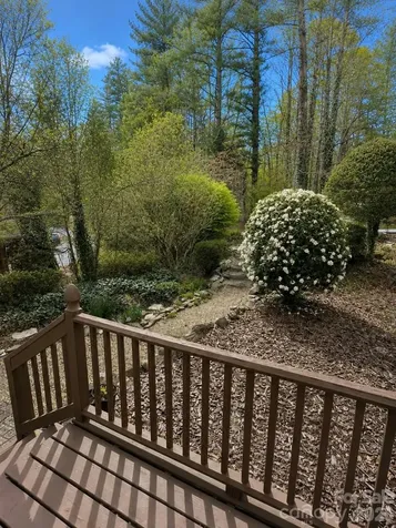99 Willow Way Hendersonville NC 28739