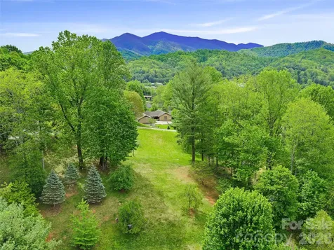 210 Shepard Way Burnsville NC 28714