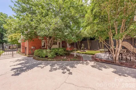 2601 E 5th Street Charlotte NC 28204